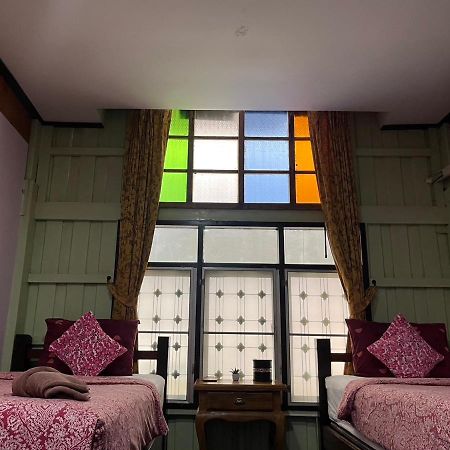 Tamarind Guesthouse Phra Nakhon Si Ayutthaya Exteriör bild