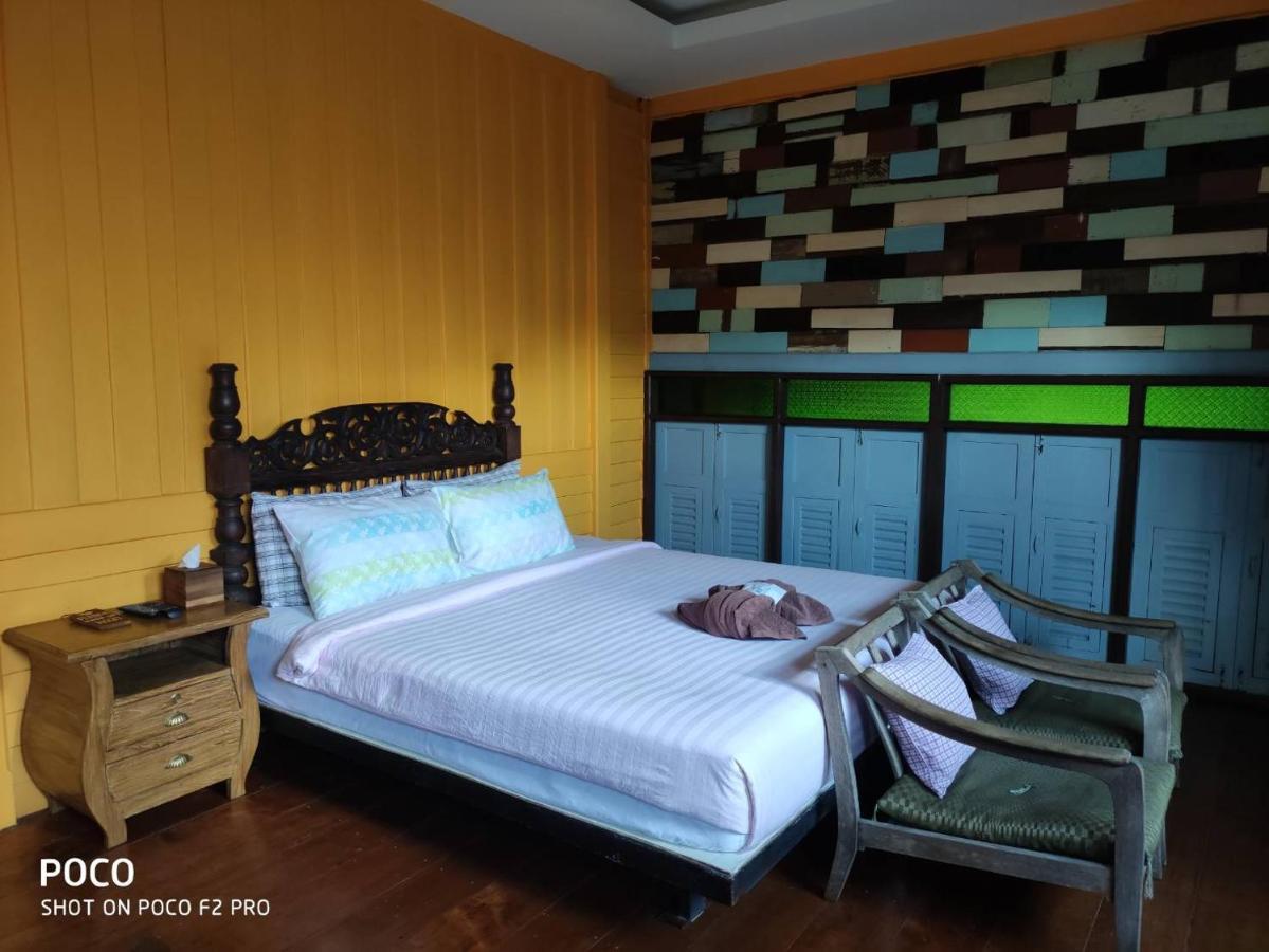 Tamarind Guesthouse Phra Nakhon Si Ayutthaya Exteriör bild