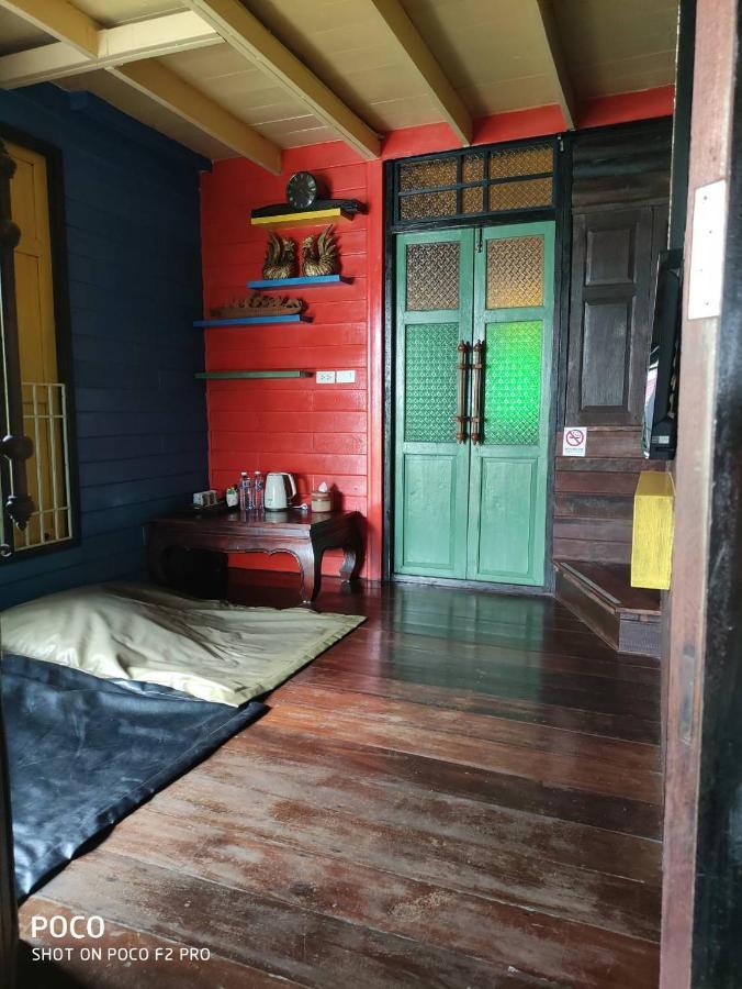 Tamarind Guesthouse Phra Nakhon Si Ayutthaya Exteriör bild