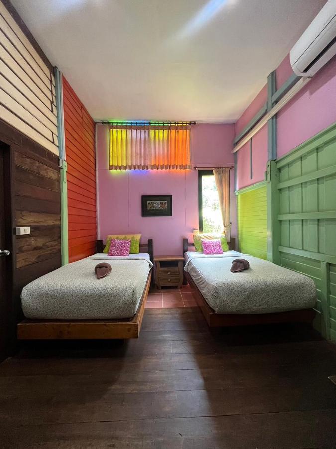 Tamarind Guesthouse Phra Nakhon Si Ayutthaya Exteriör bild